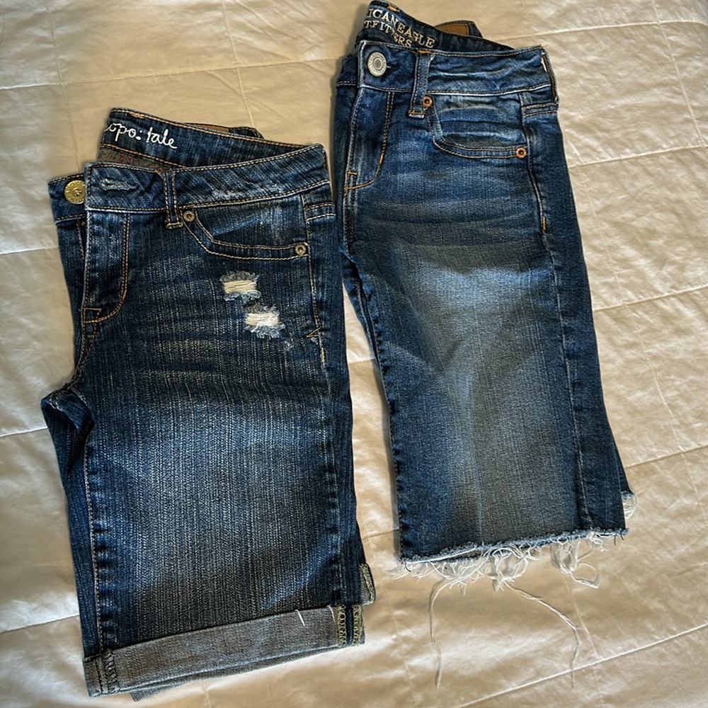Size 2 denim cut off style shorts.